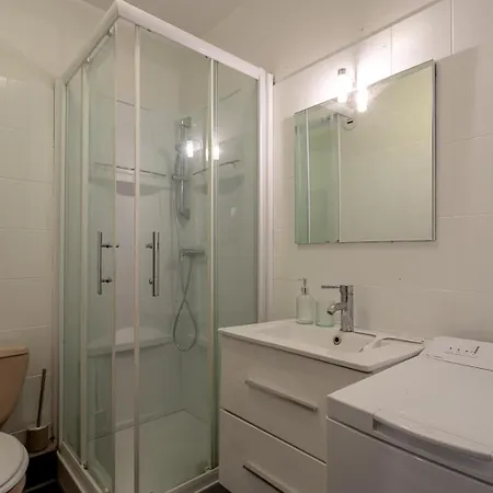 Appartement Le Baudis - Grand Avec Coin Nuit Et Parking *